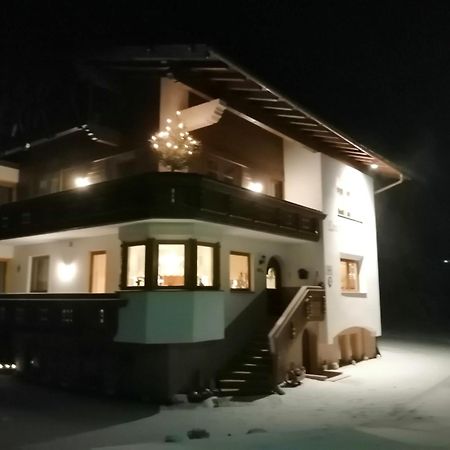 Landhaus Tschafein กัลเทือร์ ภายนอก รูปภาพ
