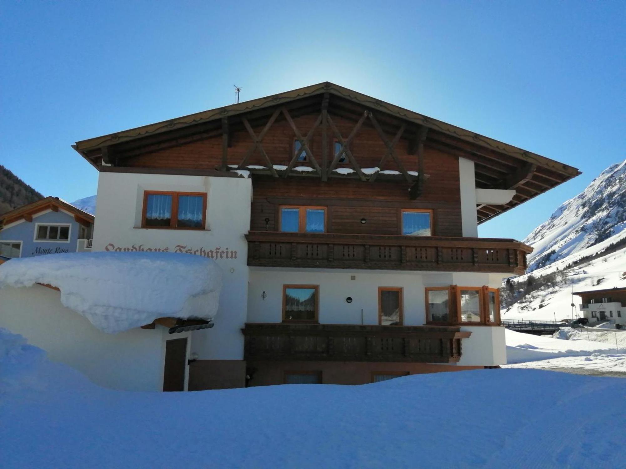 Landhaus Tschafein กัลเทือร์ ภายนอก รูปภาพ